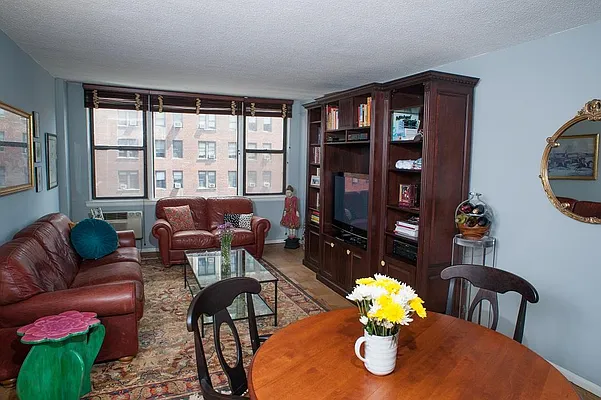 Sold by Corcoran | media 13