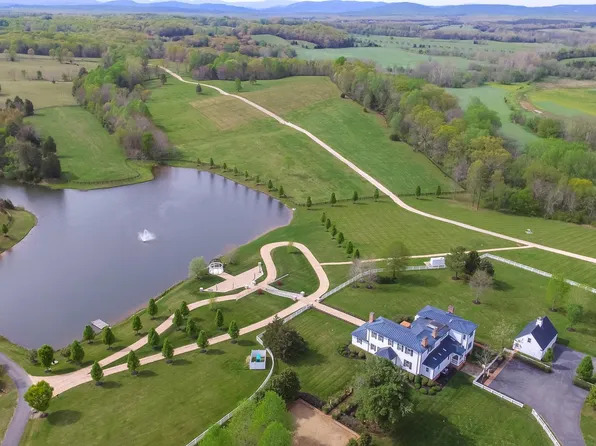 6887 Blenheim Rd, Scottsville, VA 24590