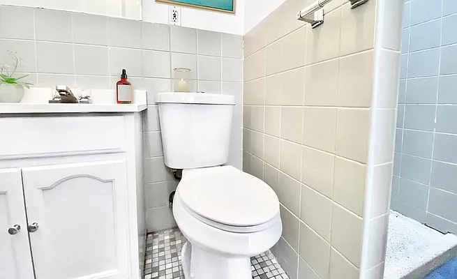 Rented by Vector New York, LLC | media 2