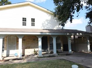 724 Baruna Cir, Garland, TX 75043