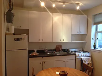 Rented by Moises Farhart, LREB