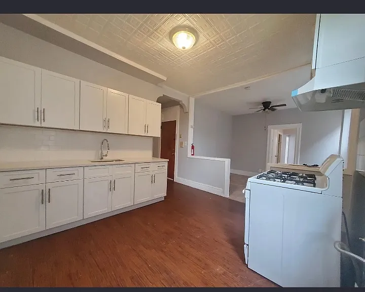 695 John F Kennedy Blvd #3L — Photo 1