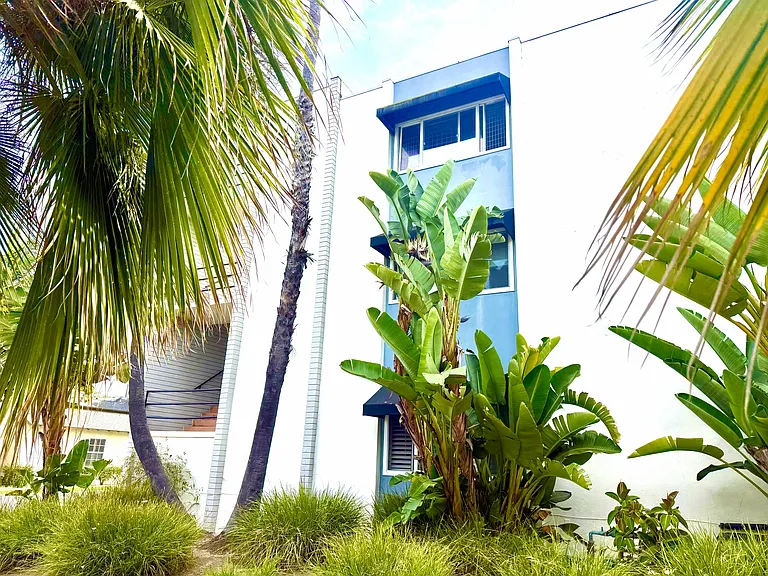 415 Gravilla St #15 — Photo 14