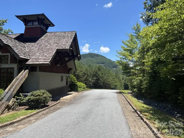 246 Glen Ridge Trl, Lake Lure, NC 28746