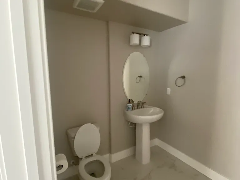 Skyview Dr — Photo 7