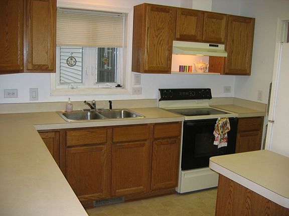 4th image of 1103 Pegasus Ct