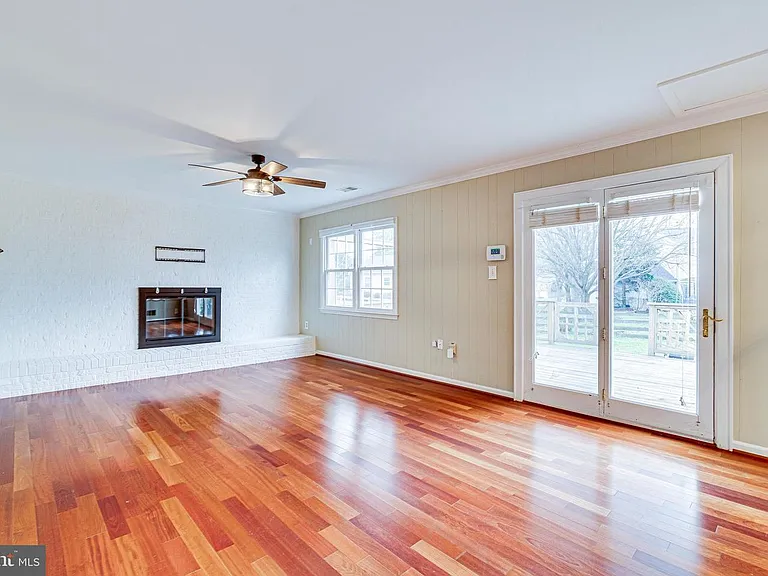 3022 Dower House Dr — Photo 24