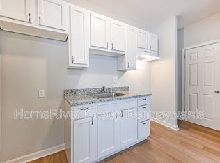 589 5th St UNIT 1, Pitcairn, PA 15140