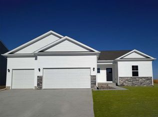 101 8th Ave NE, Altoona, IA 50009