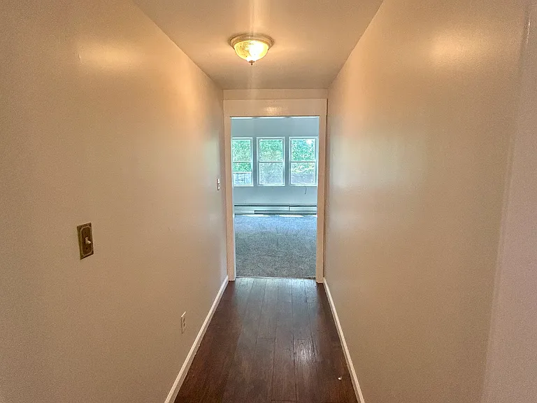 558 Columbia Ave — Photo 3