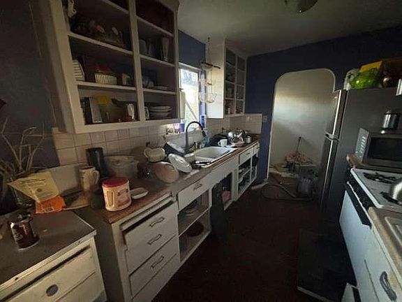 3rd image of 7224 Bonnetti Rd