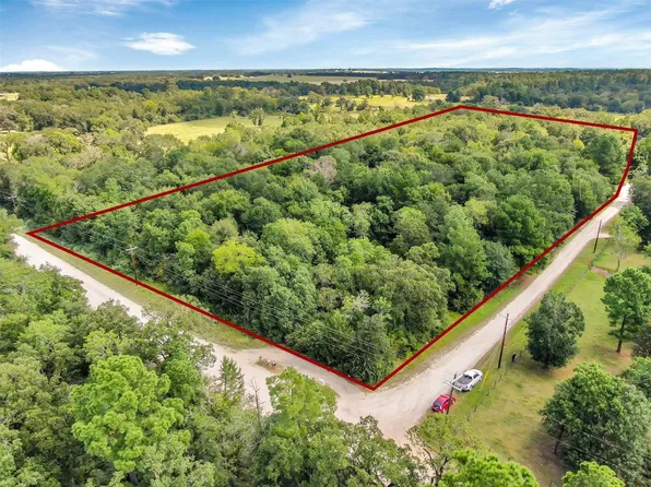 8441 Wood Ln, Madisonville, TX 77864