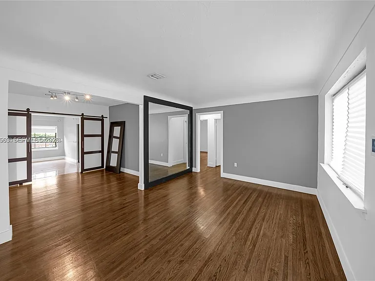 3261 SW 20th St — Photo 14