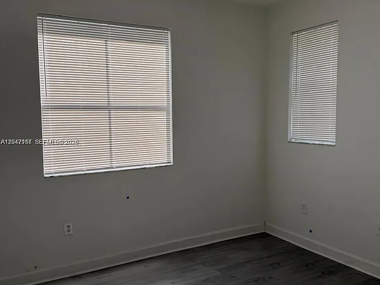 1656 SE 29th Ct #100 — Photo 15