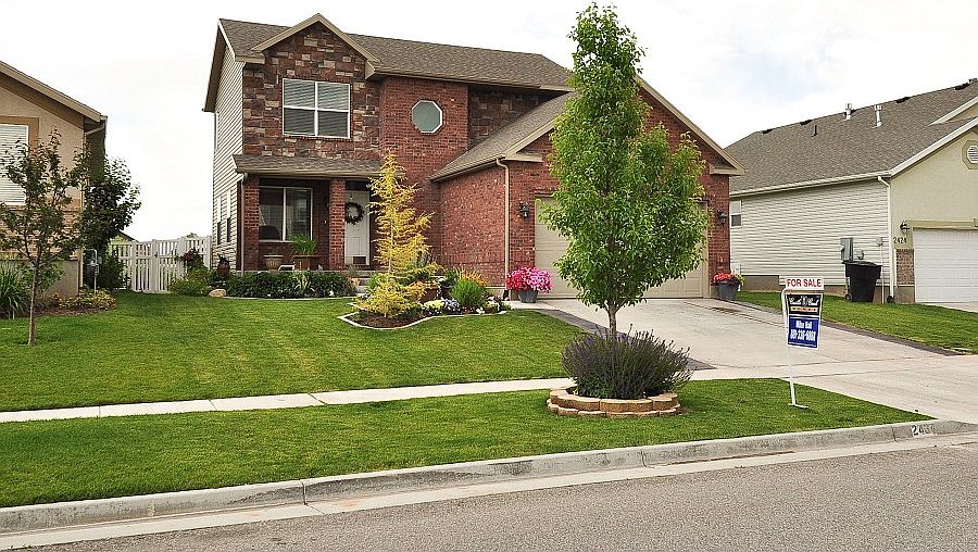 2nd image of 2434 Craig Ln