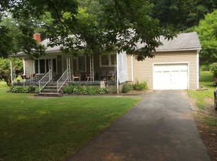 17873 Spruce River Rd, Jeffrey, WV 25114