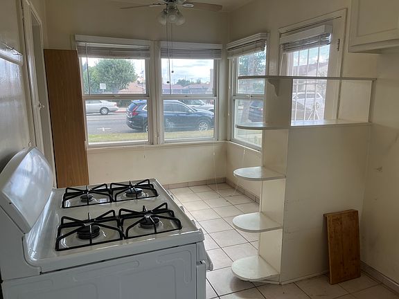5th image of 4739 Clark Ave