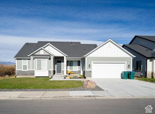 704 S Water Way Rd, Lehi, UT 84043