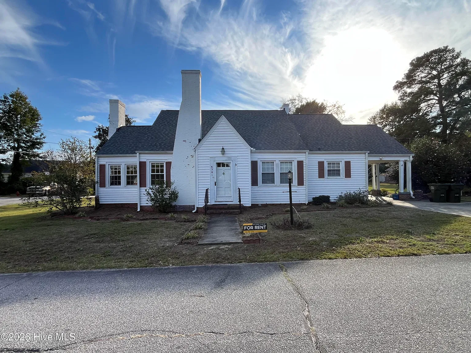 3 bed, 2.0 bath, 1678 sqft, $1,800 — Photo 1