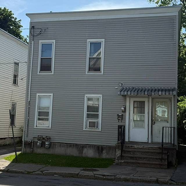 1st image of 1021 Smith Pl