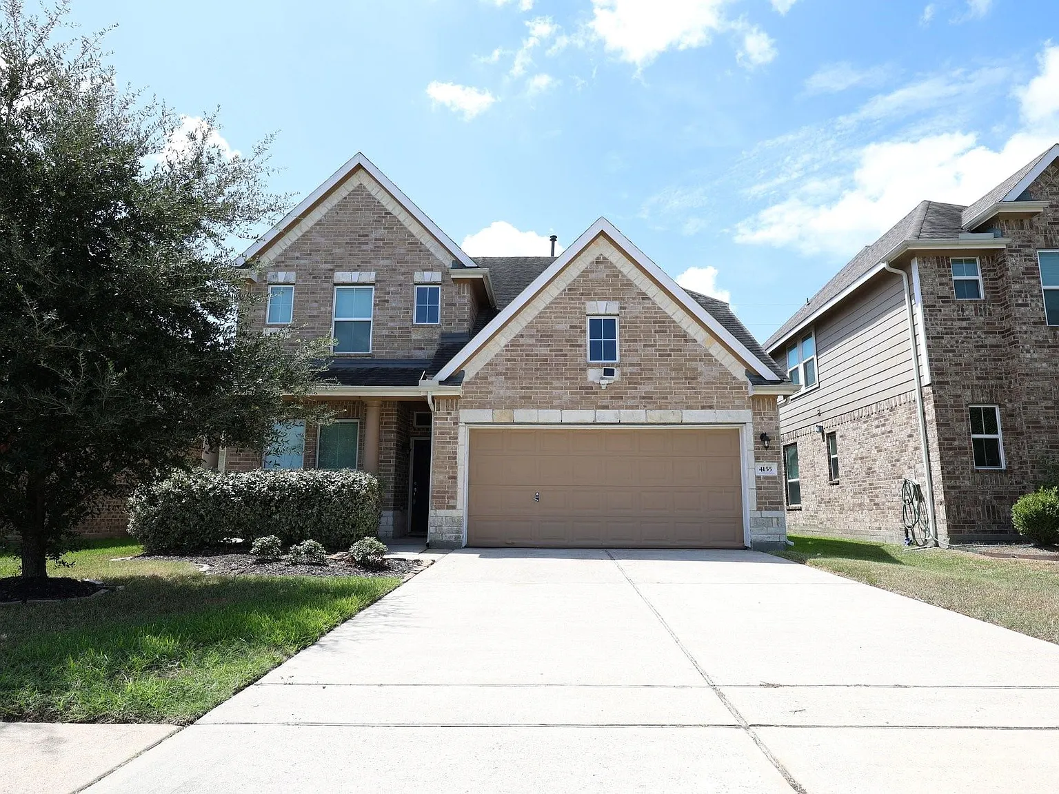 4 bed, 3.5 bath, 2397 sqft, $2,250 — Photo 2