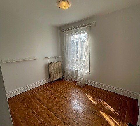 3rd image of 100 Dunsmure Rd #2