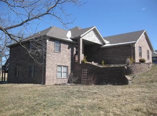 2237 Riverdale Rd, Ozark, MO 65721