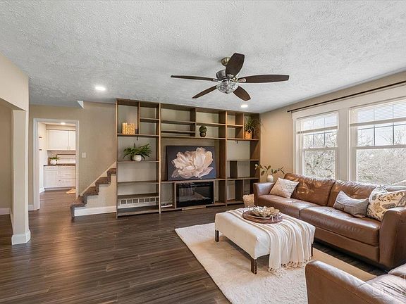 5th image of 1904 Hunt Rd