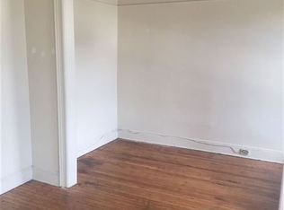 3241 37th St, Astoria, NY 11103