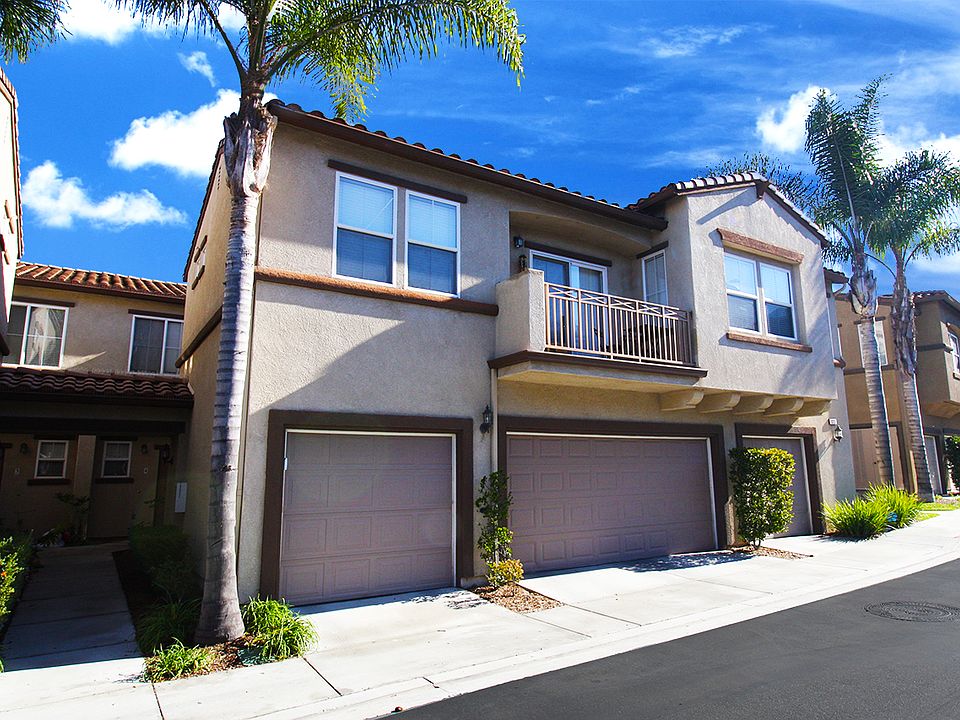 1st image of 6323 Avenida De Las Vistas Unit 4