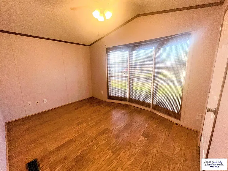 15953 Date Dr — Photo 13