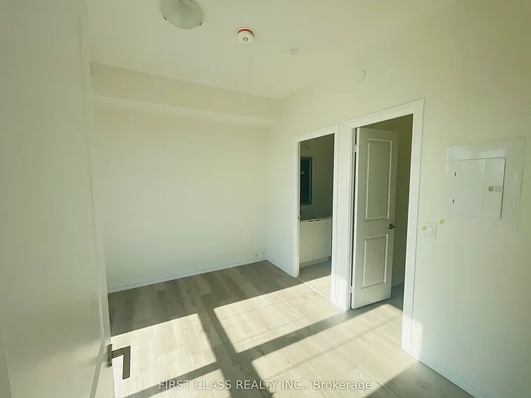 15 Watergarden Dr #1201 — Photo 11