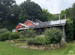 1505 E 1584th Rd, Lawrence, KS 66046