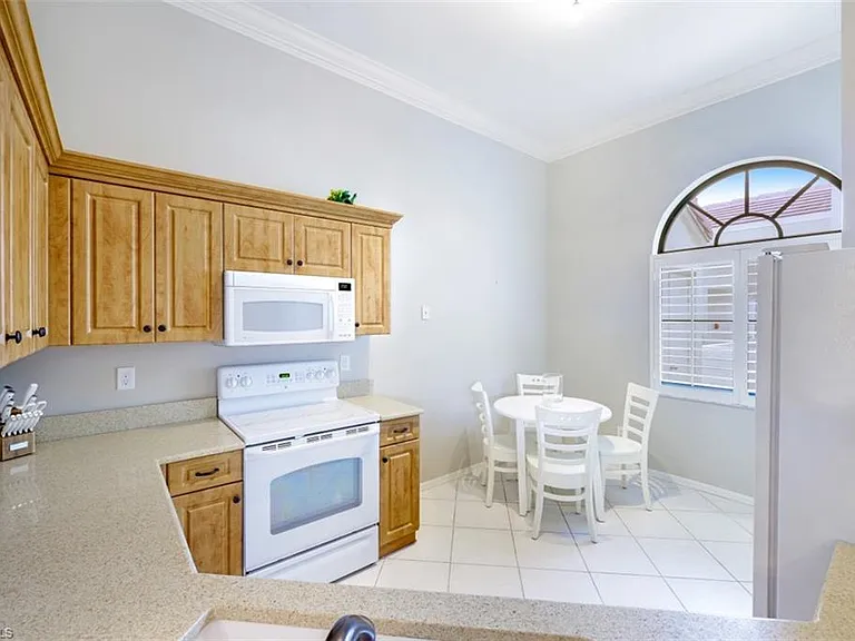 6525 Valen Way #D-302 — Photo 10