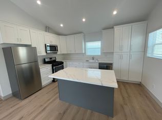 1061 Cerritos Ave #F, Long Beach, CA 90813