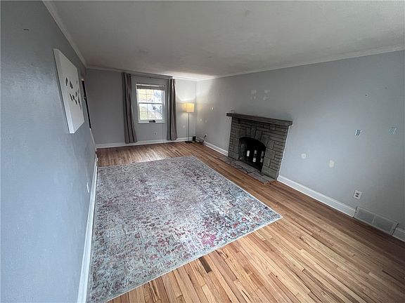 4th image of 4883 E Willock Rd