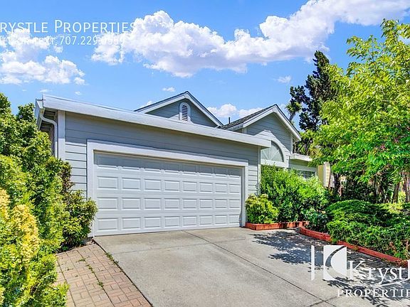2nd image of 156 Moonraker Ct