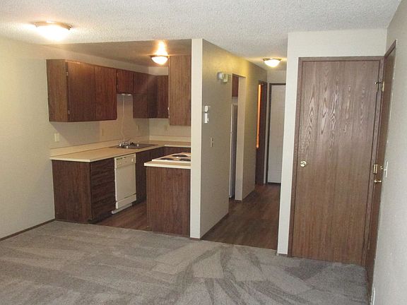 3rd image of 3021 Bridgeport Way W APT B