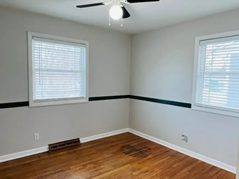 502 S Calhoun St — Photo 13