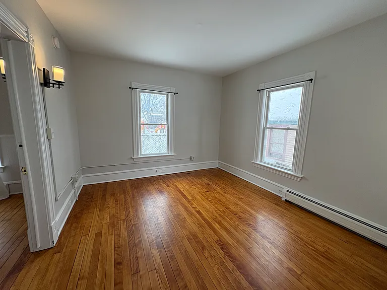 25 Booth St — Photo 9