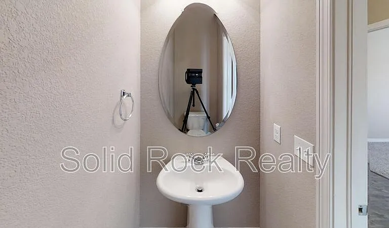 7618 Cat Tail Creek Dr — Photo 8