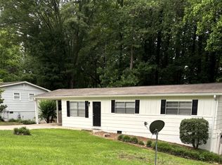 1729 Live Oak Dr NW, Kennesaw, GA 30152
