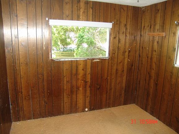 5th image of 1317 Alaska Ave SE