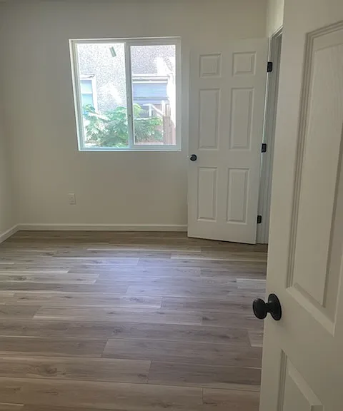 802 S Locust St — Photo 5