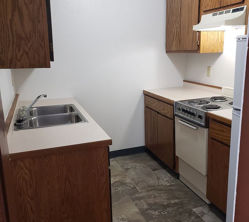 1st image of 402 2nd Ave NW APT 312