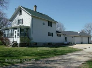 6160 Garden Plain Rd, Fulton, IL 61252