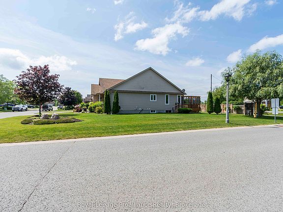 4th image of 48 Ward Dr