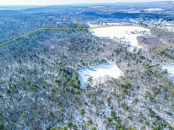 3rd image of 631 Smith Hill Rd