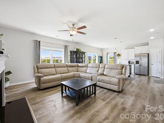 4th image of 233 Lake George Rd