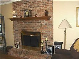 2nd image of 382 Marion Ct
